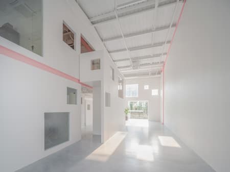 Apelron Contemporary